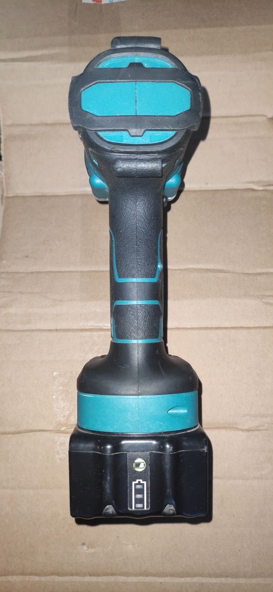 KLUCZ UDAROWY i bateria jak Makita 600Nm 18V brzeszczotkowy zakretarka