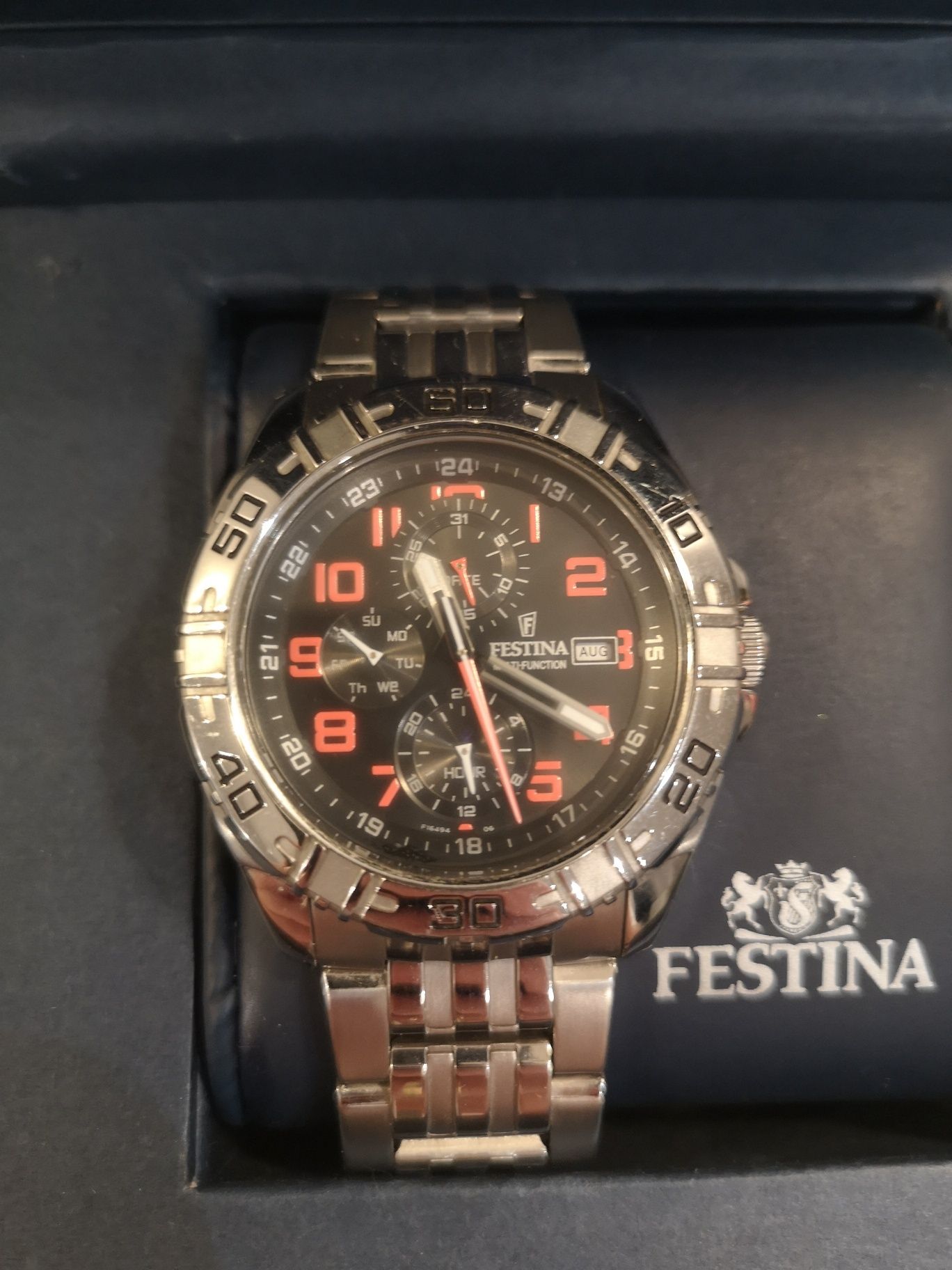 Sprzedam zegarek Festina, model F16494/6