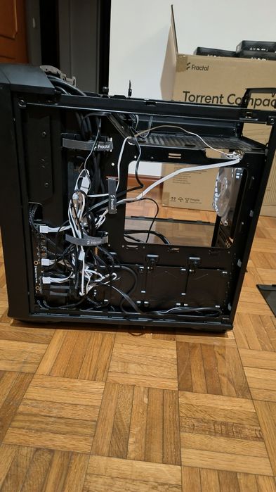 Fractal Design Torrent Compact RGB