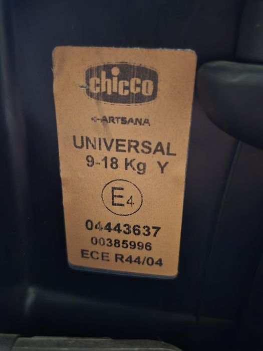 Продам Автокресло Chicco 9-18kg