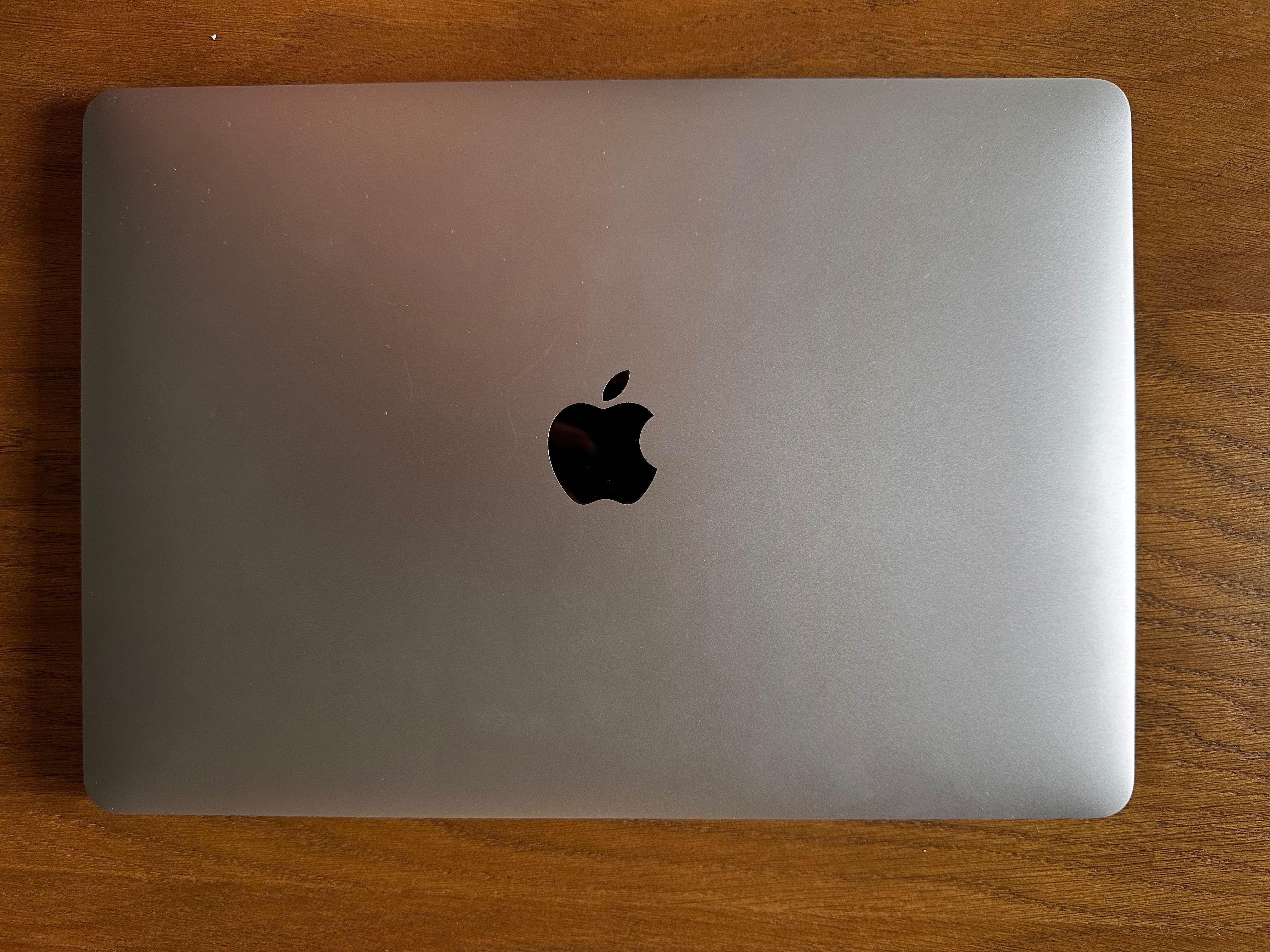 Apple MacBook Air A2179 Space Gray
