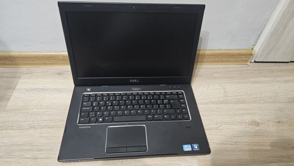 Dell Vostro 3550