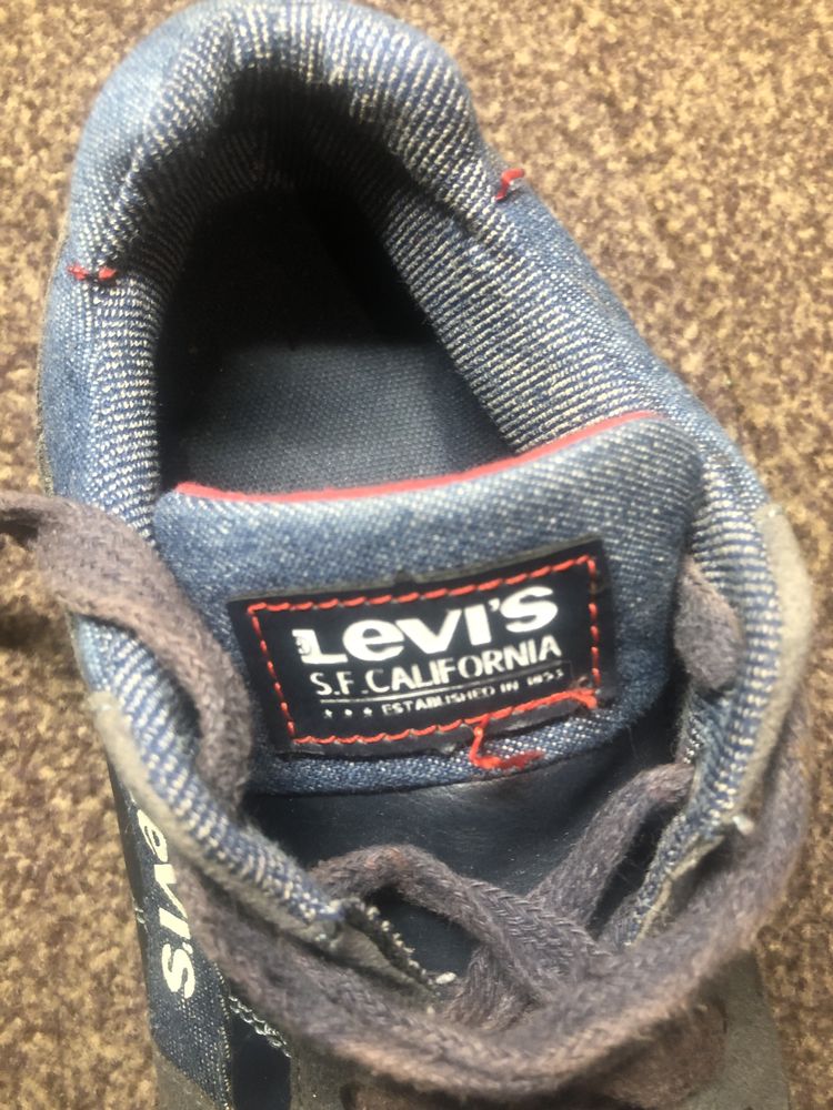 Кросівки Levi’s