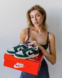 Жіночі кросівки Nike SB Dunk Low Green Snake