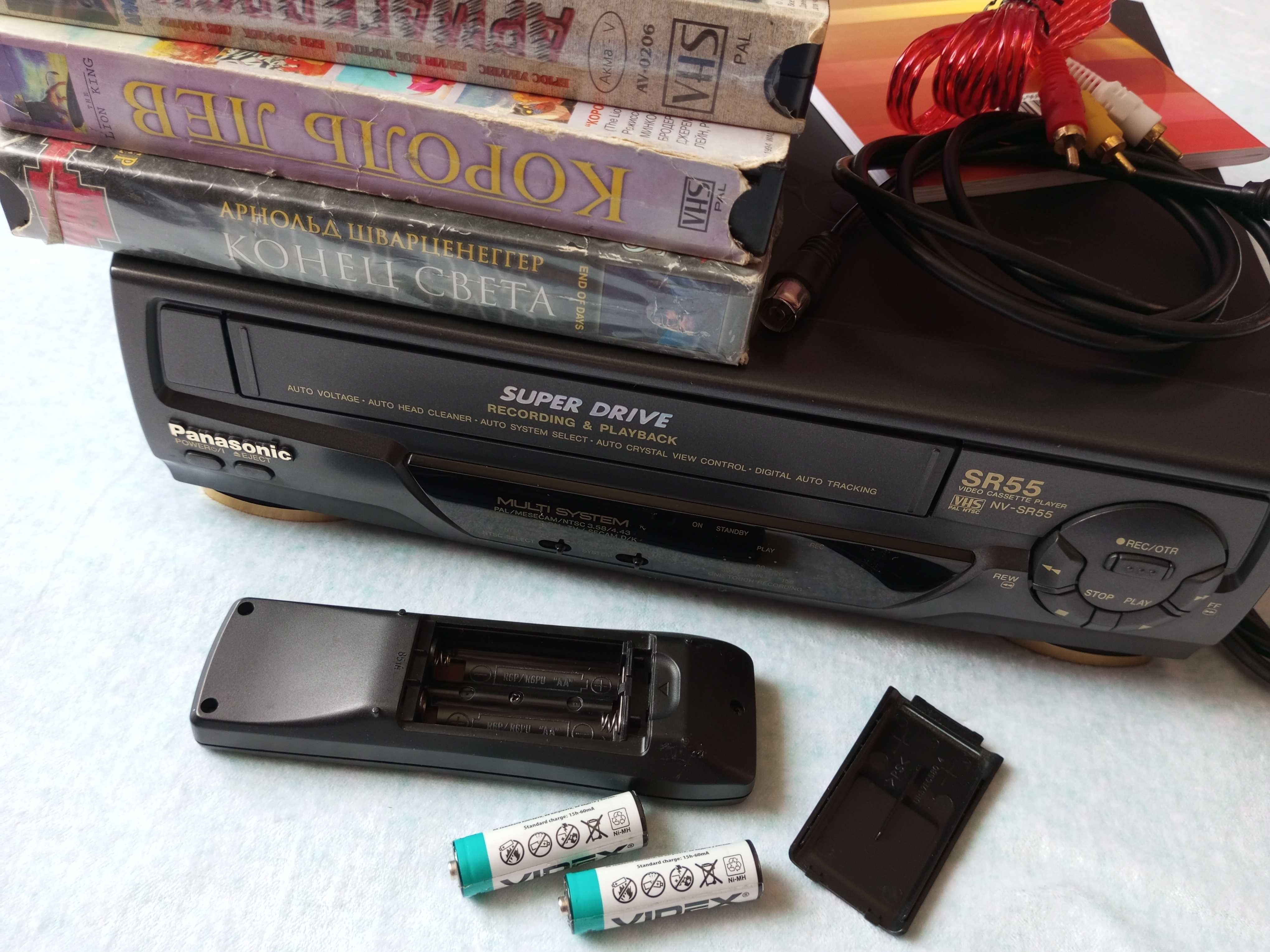 Видеомагнитофон Panasonic VCR SCR 55EU.Пульт коробка комплект