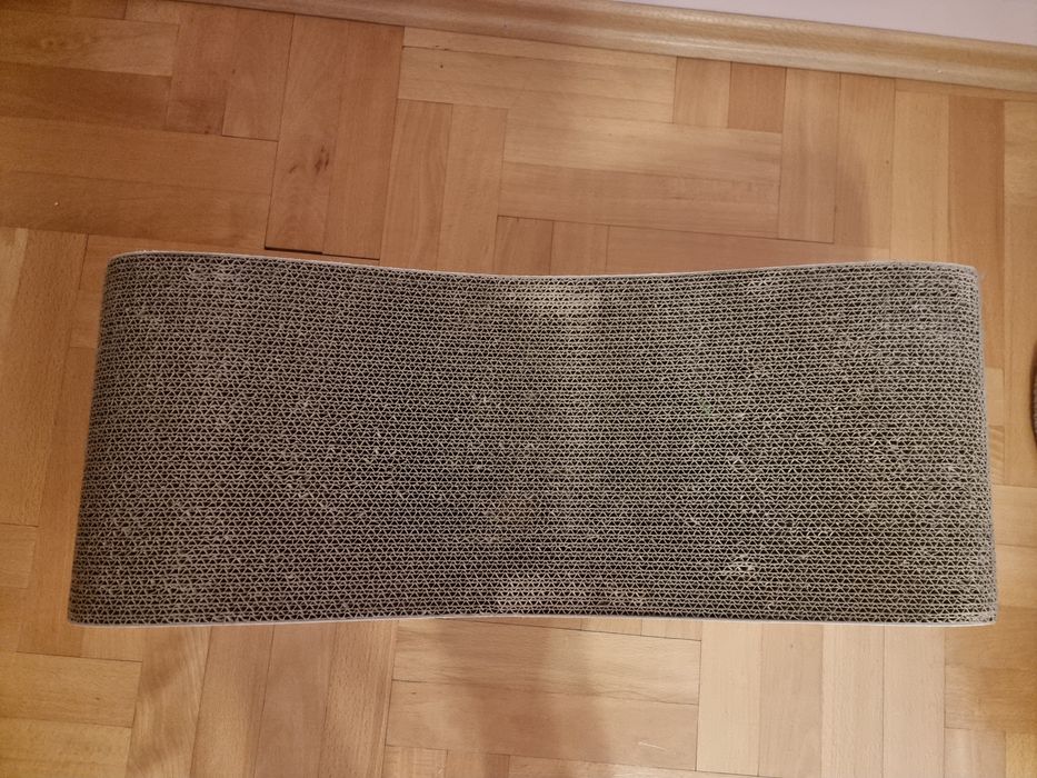 Drapak, leżanka z tektury falistej Kotty