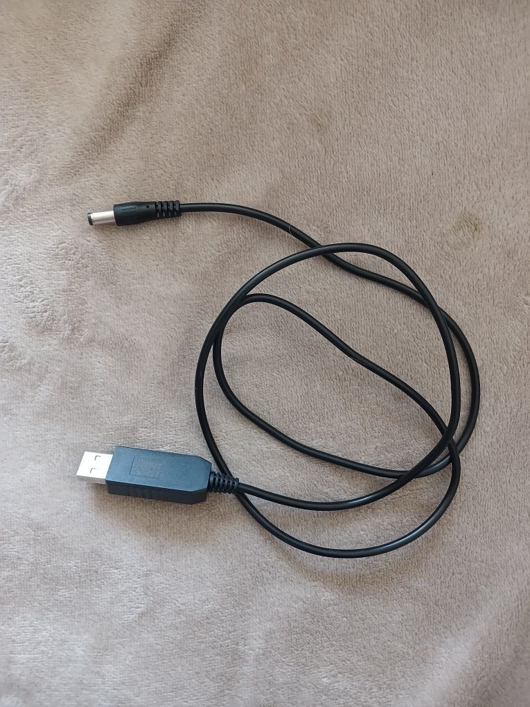 Шнур для роутера  12v. Новьій.