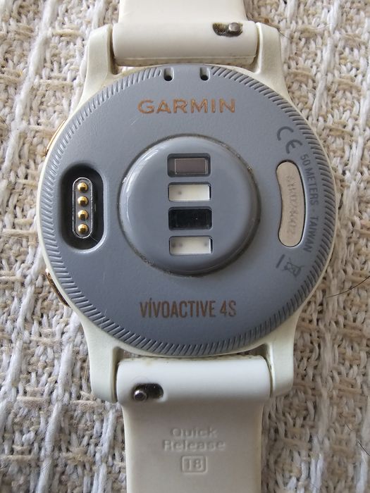 GARMIN Vivoactive 4s