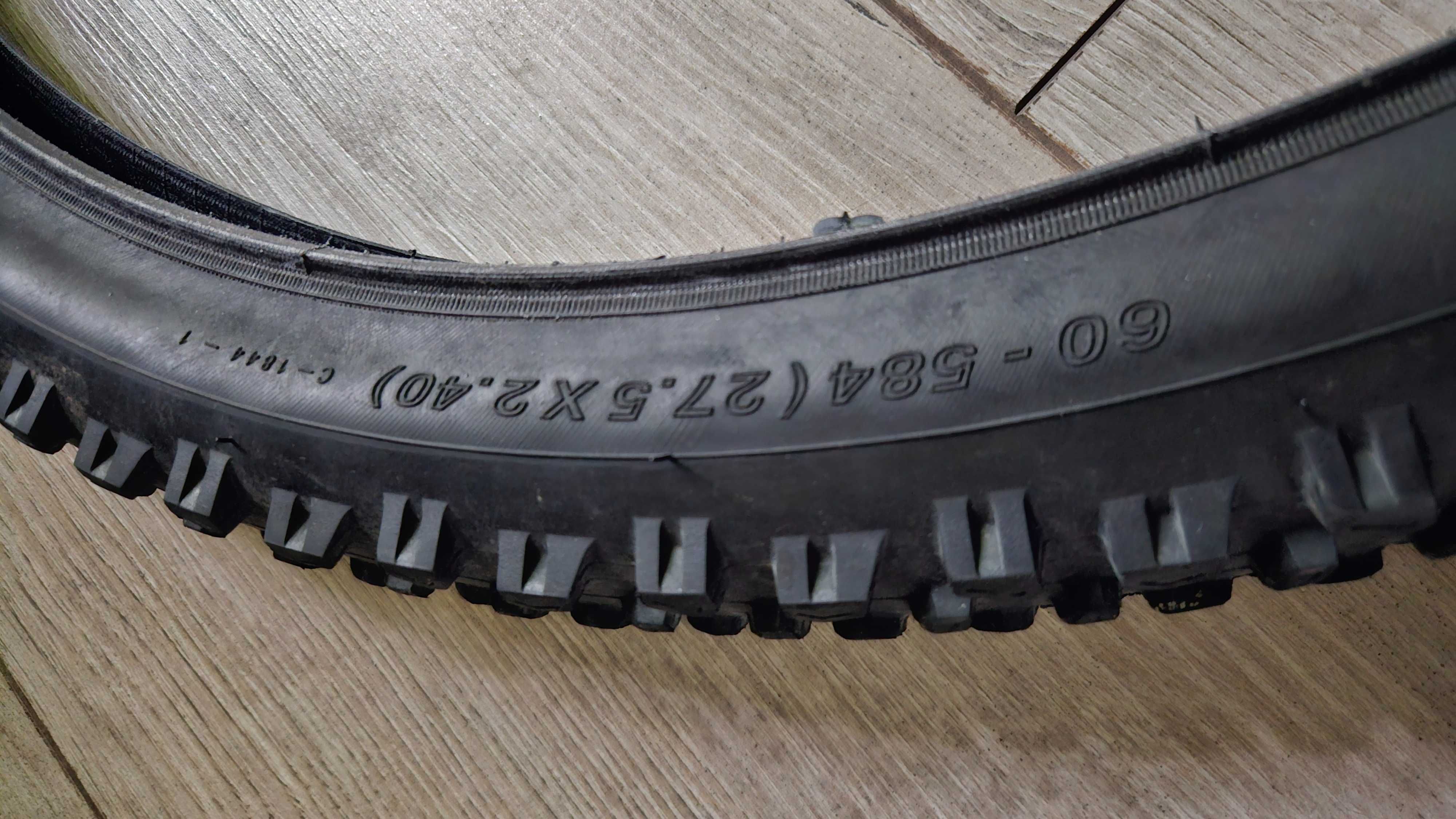 Opona rowerowa CST ROCK HAWK rozmiar koła 27,5 " 2,4 " 970 g 27.5