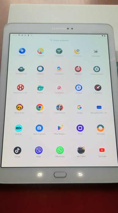 Samsung 9,7" AMOLED 8ядер 3Гб 32Гб LTE 4g ,батарея 8год