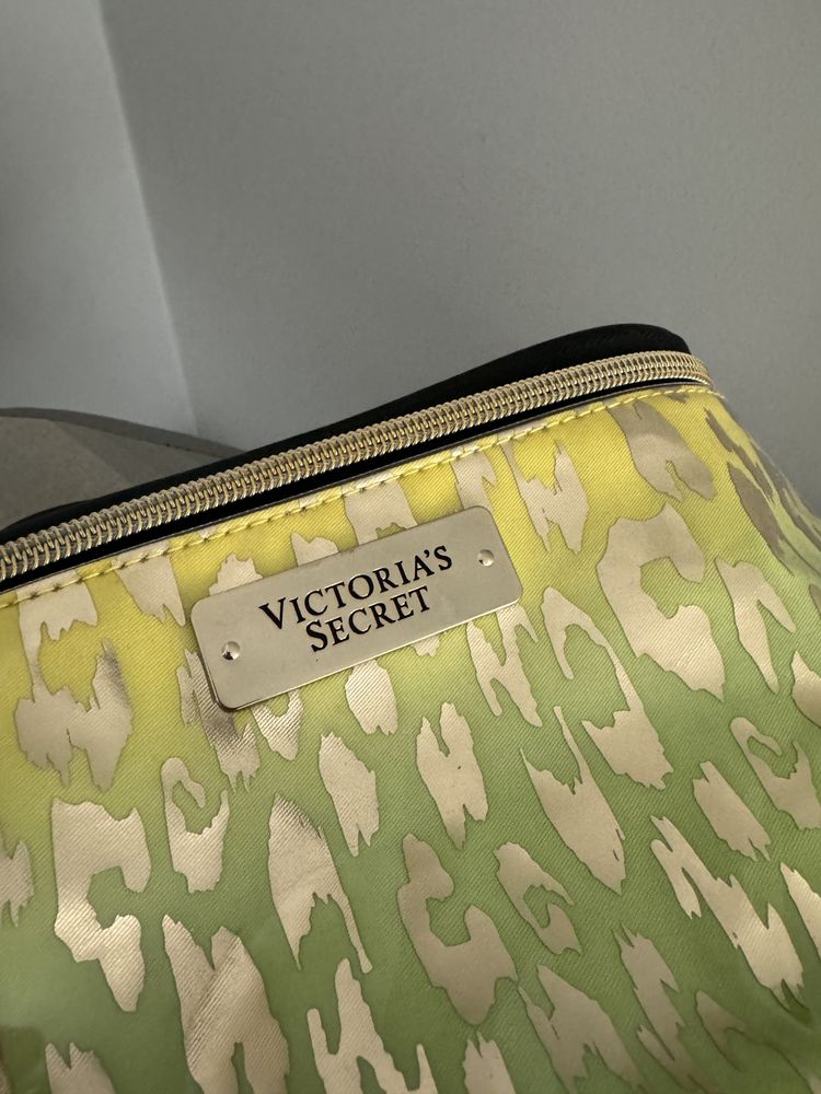 Kosmetyczka kuferek Victoria’s Secret zielona zolta oryginalna