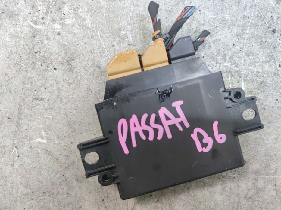 Volkswagen Passat B6 Sterownik Moduł Parkowania Czujników PDC