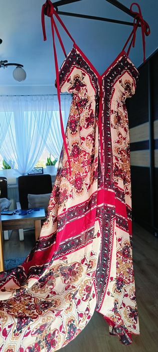 Długa plażowa sukienka z gołymi plecami, letnia sukienka z wiązaniem