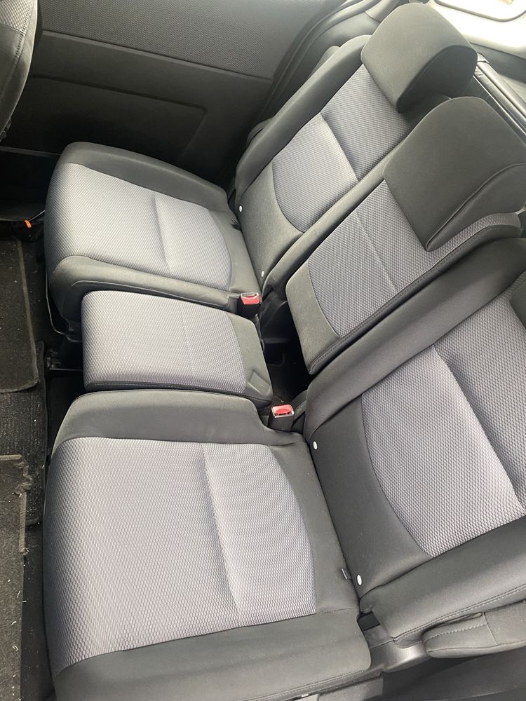 Mazda 5, 7 lugares 236000km
