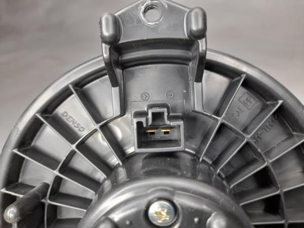 Motor da chauffage / sofagem TOYOTA Yaris (_P9_)