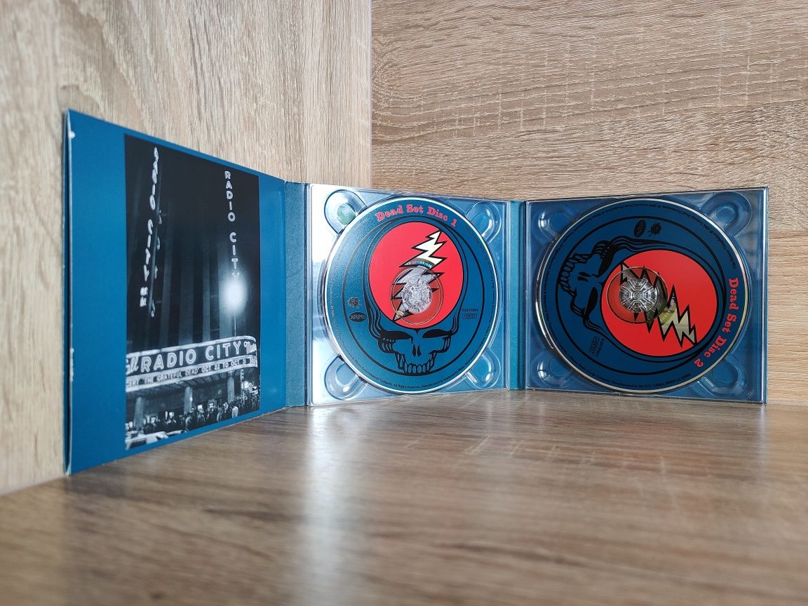 CD, HDCD, Remastered Grateful Dead* – Dead Set