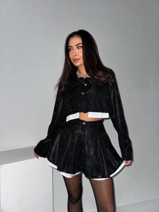 Костюм двійка шорти та жакет із люрексом