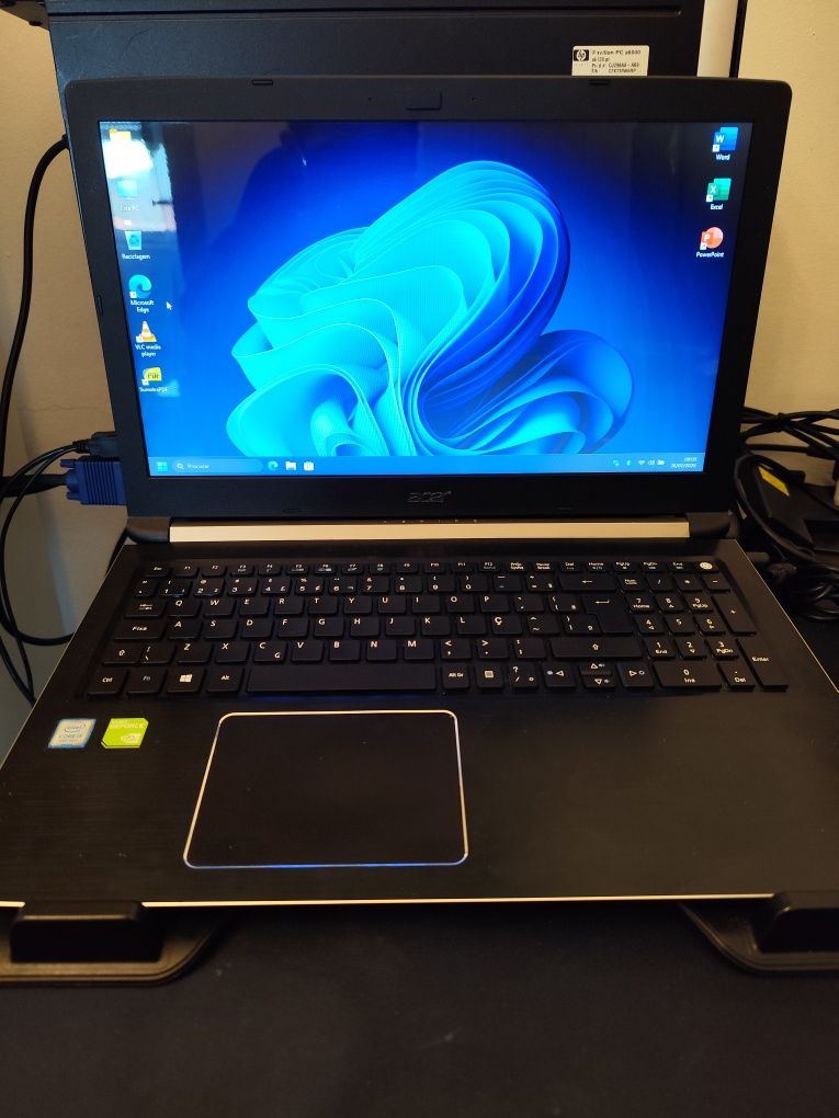 Portátil Acer A515-51G | i5 | 12GB RAM | SSD 240GB | UHD 620 + MX130