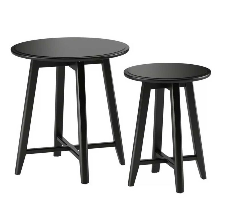 Poltrona com descanso de pes e 2 mesas de apoio