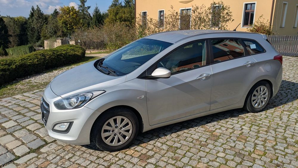 Hyundai I30 Huyndai i30  1.4 CRDi  90 KM  12/2015