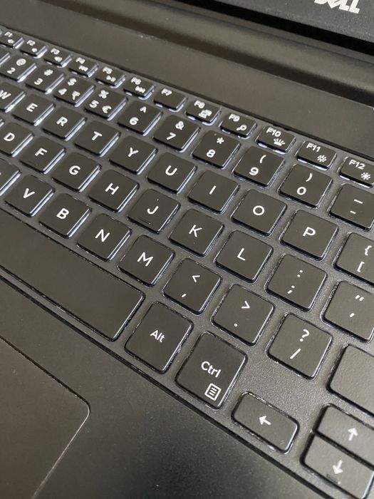 Laptop DELL Latitude 3360