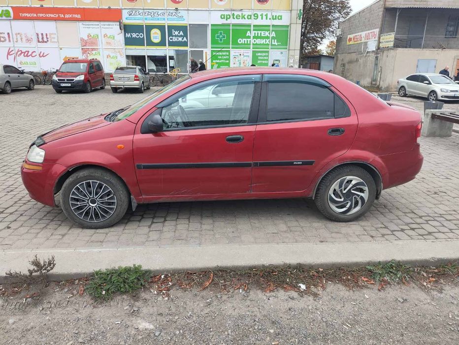 Продам авто авео 200