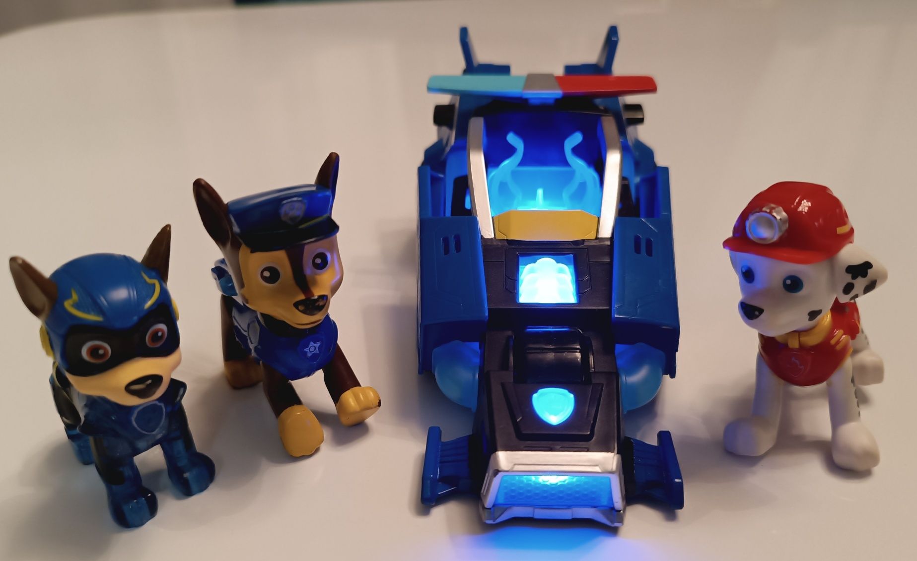 Psi patrol Chase + auto + dodatkowe figurki