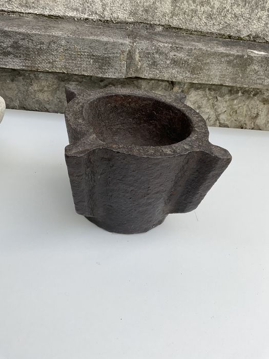 Almofariz pedra/ferro