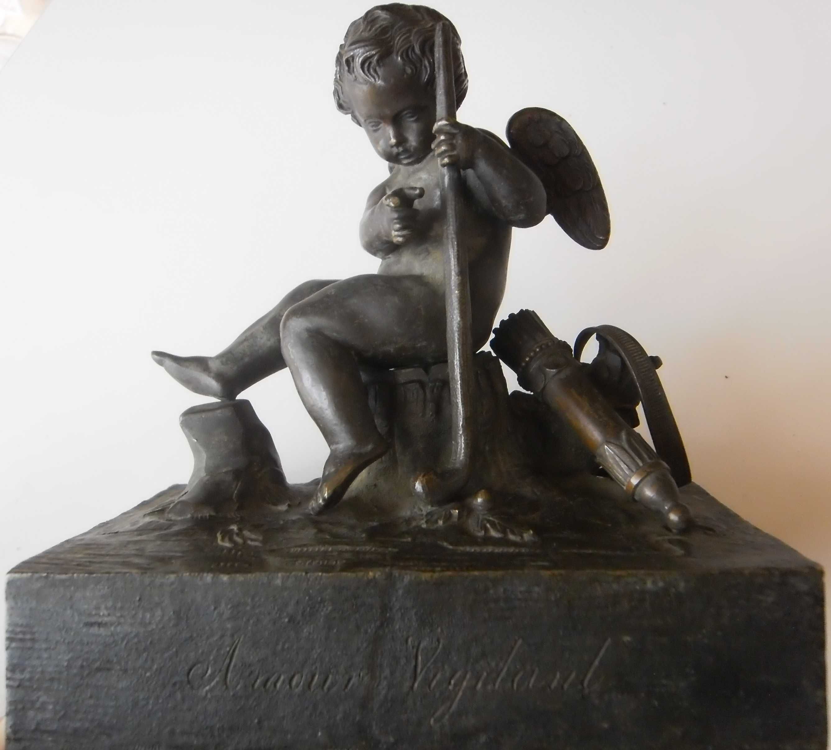 RARO Bronze escuro Cupido "Amour Vigilant" - França Séc. XIX