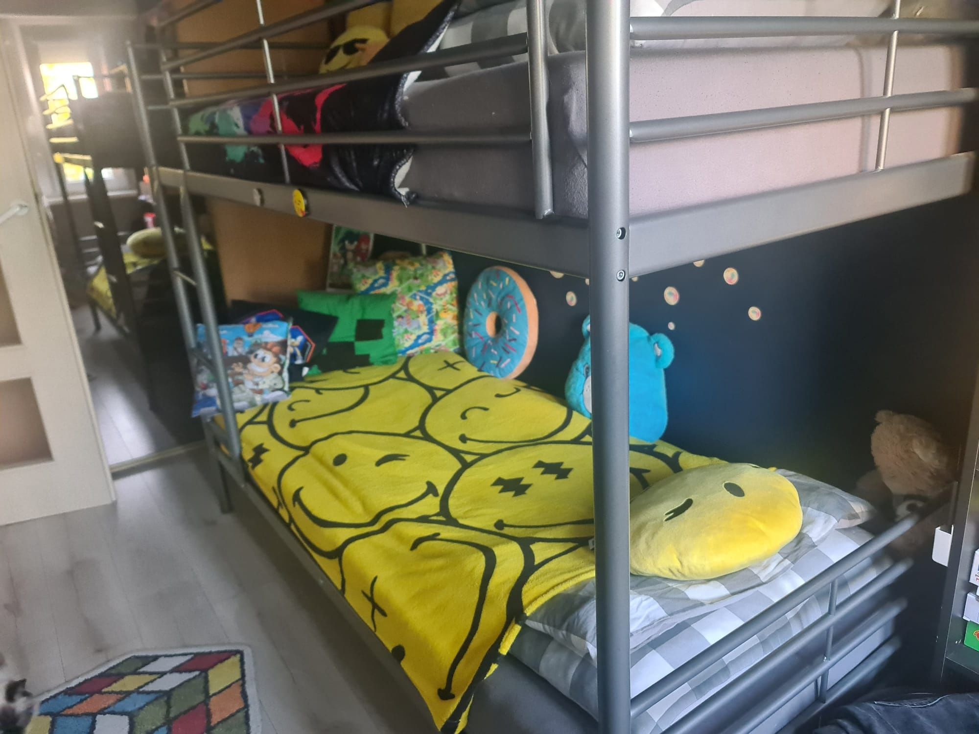 Łóżko piętrowe Ikea Svatra metalowy stelaż