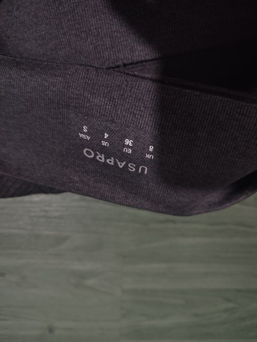 Nowe legginsy sportowe damskie US Pro S/LessTight 48% nylon 39% polies