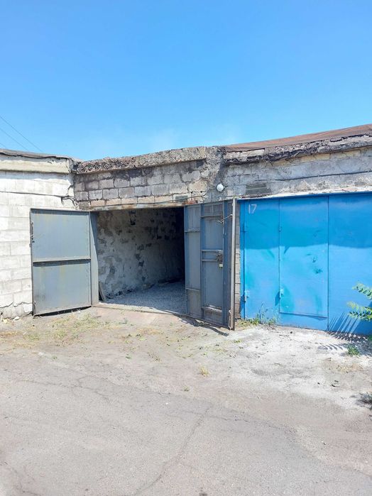 Продам гараж в центре