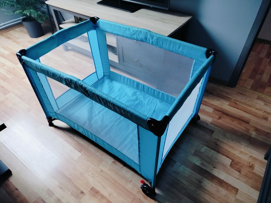 Łóżeczko turystyczne, kojec