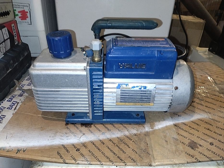 Продам вакуумний насос Value VE-180N