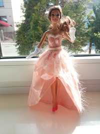 Morelowa suknia balowa dla lalki Barbie