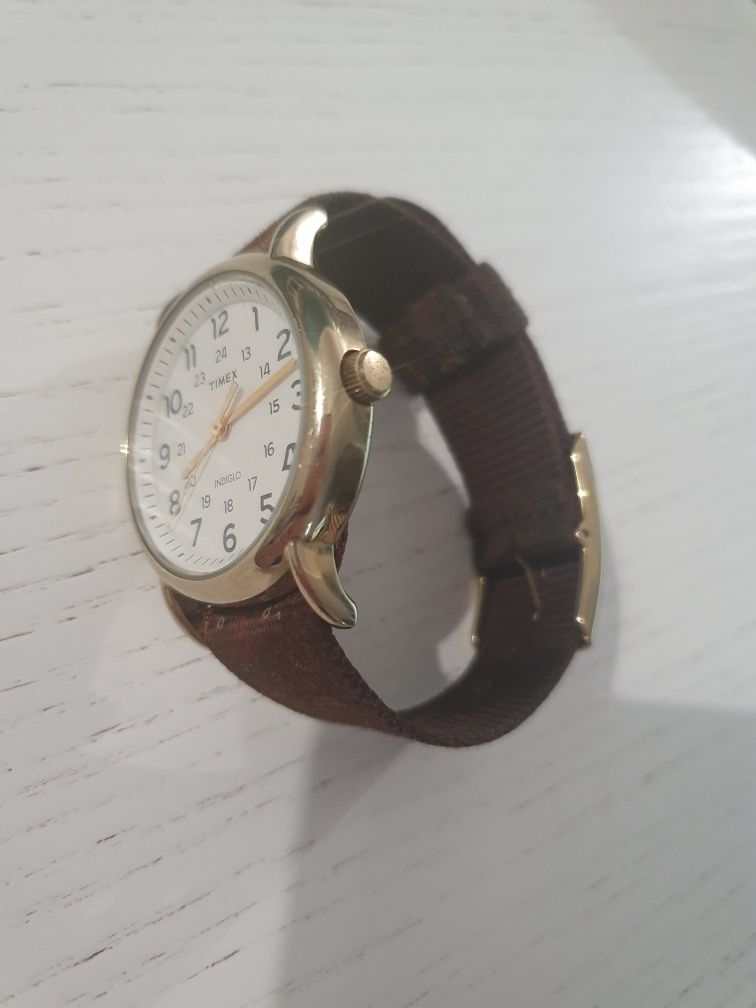 Часы наручные женские Timex