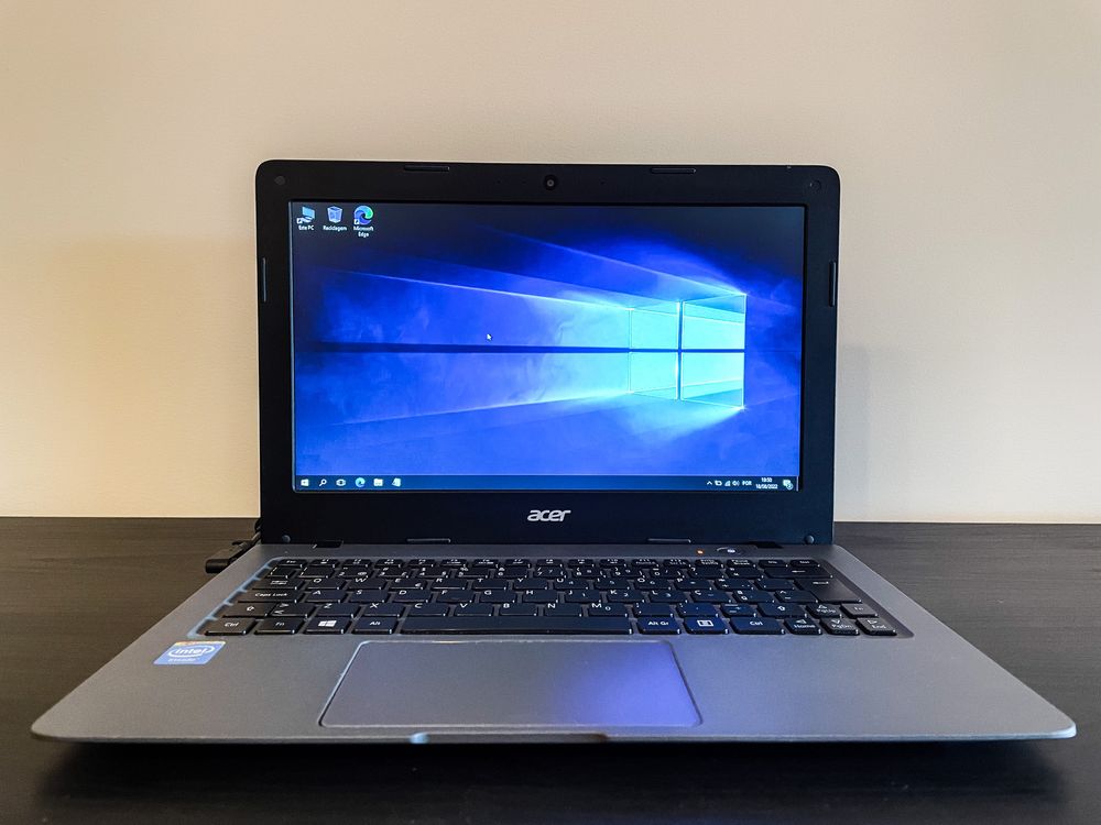 Vendo portátil Acer Aspire One Cloudbook 11