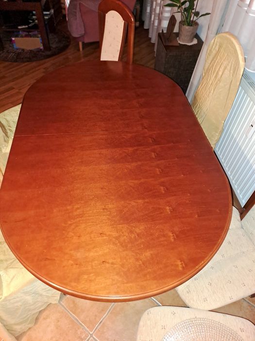 Sprzedam stół  + 6 krzeseł