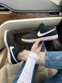 Nike Dunk SB Black Gum