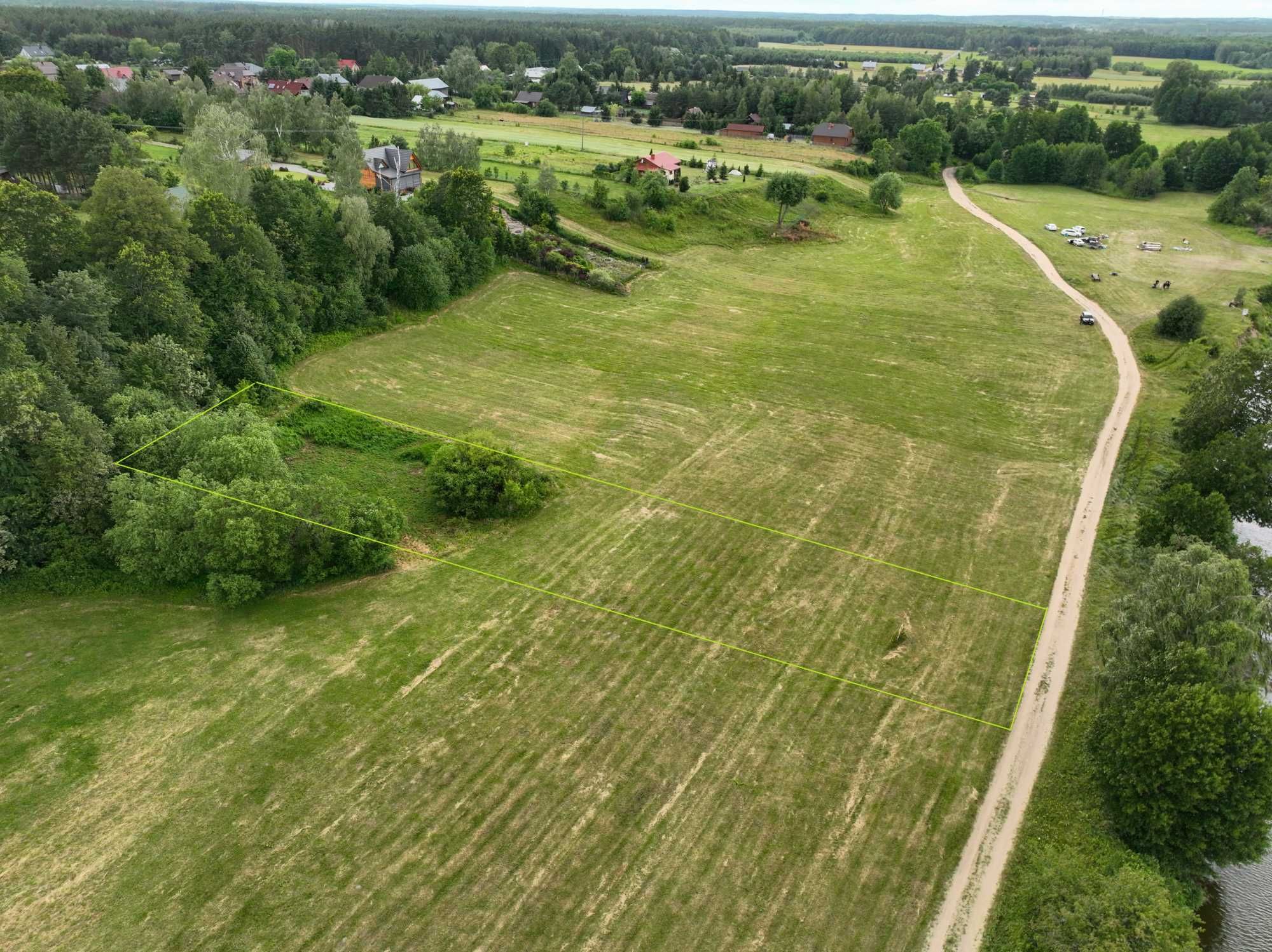 Stare Mierzwice piękna działka nad rzeką Bug