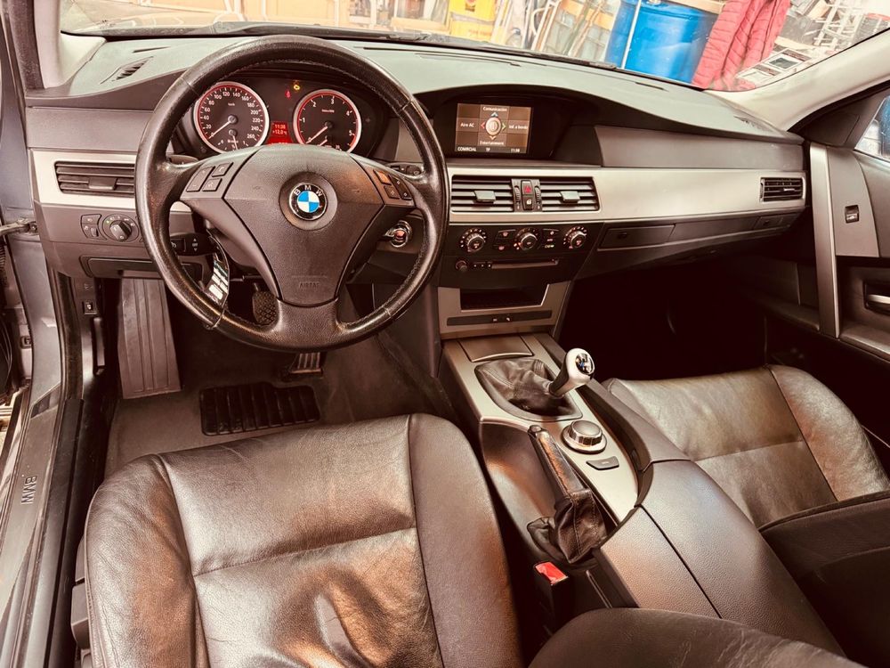 BMW 520d (2006).