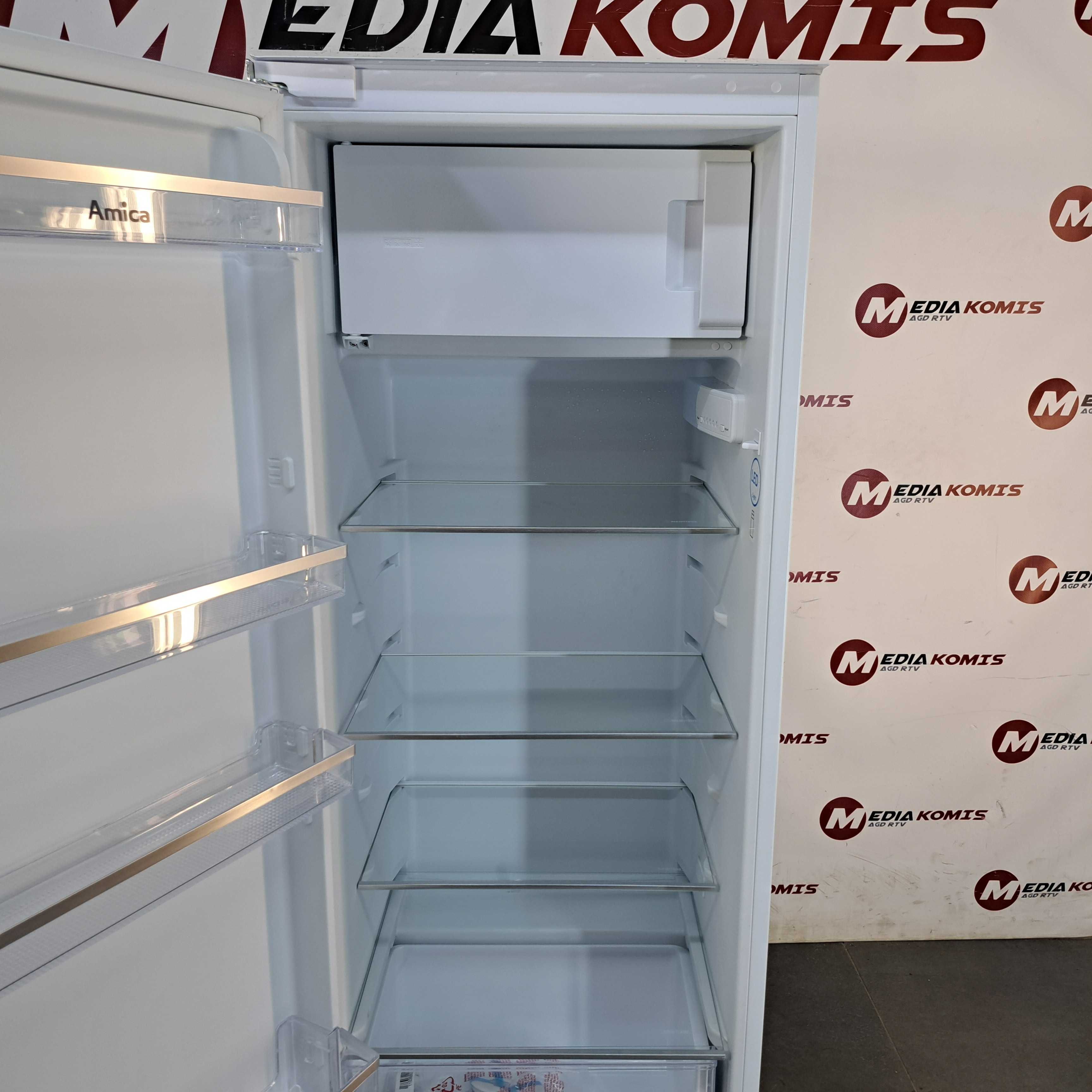 Lodówka Amica EKSS 364 200 (2 lata gwar) Klasa E / 39dB / 139,7cm wys