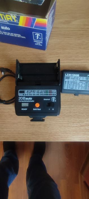 Фотовспышка Unomat 20B avto