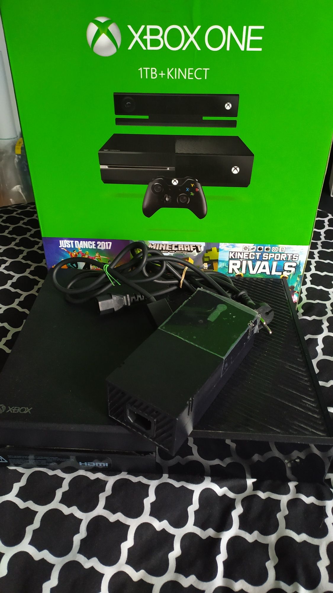 Xbox one  1Tr konsola