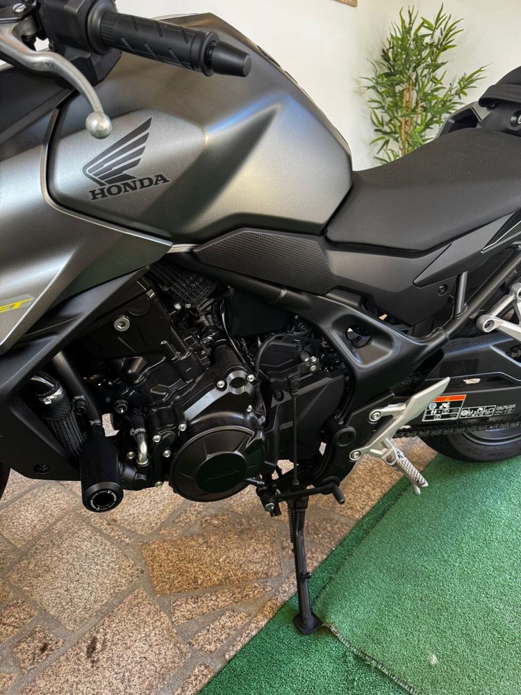 Honda Hornet 750