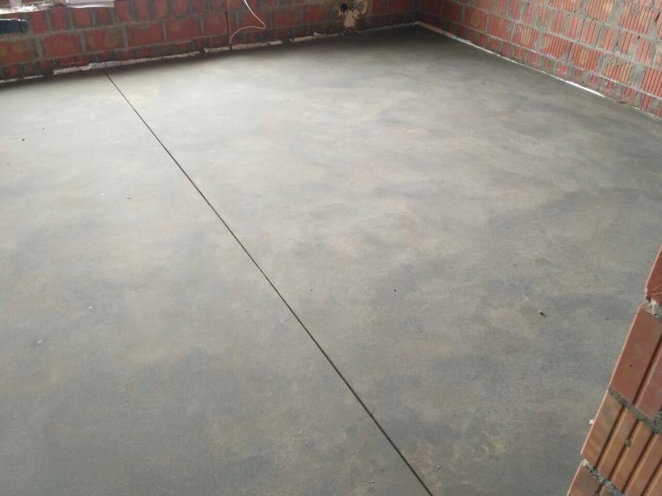 Машинная полусухая стяжка пола заливка тёплого пола выравнивание пола