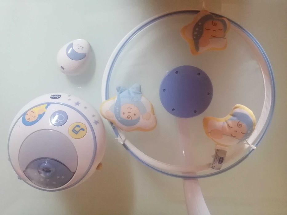 Mobil Chicco com comando