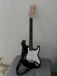 Gitara elektryczna Harley Benton ST-20 BK z zestawem
