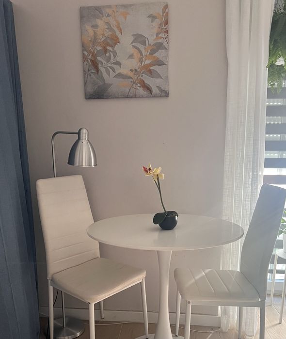 Mesa de jantar + 4 cadeiras