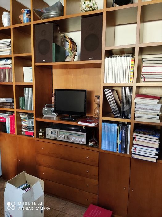 Movel em dois módulos ,madeira de cerejeira